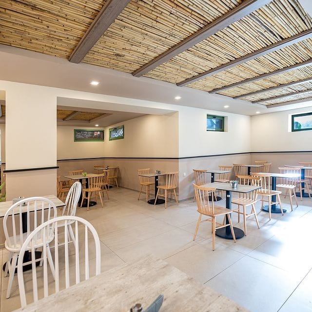 Erato Beach Hotel, ,