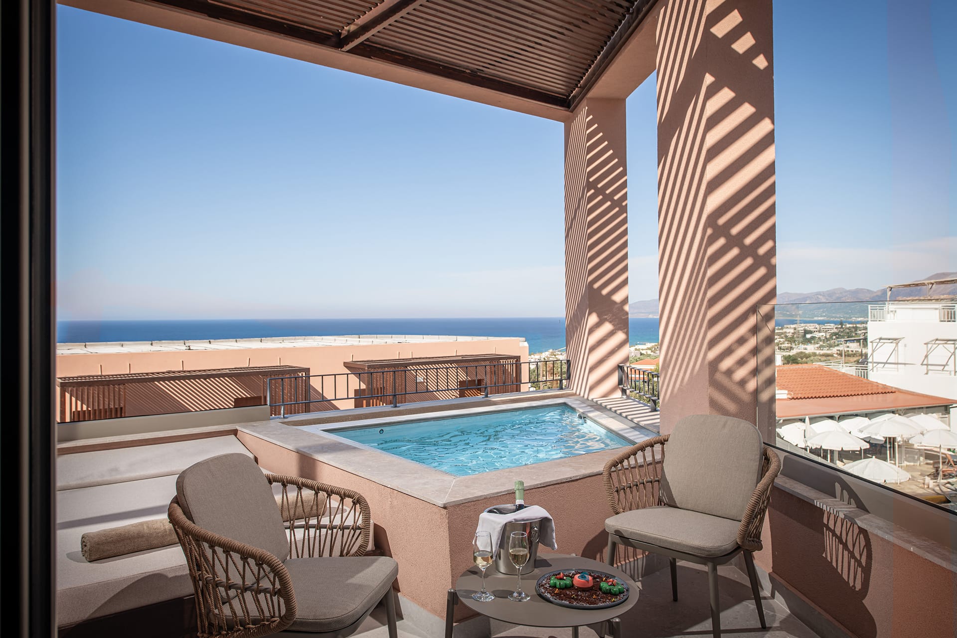Signature Sea View Relaxation Overflow Heated Tub – Adults Only Complex