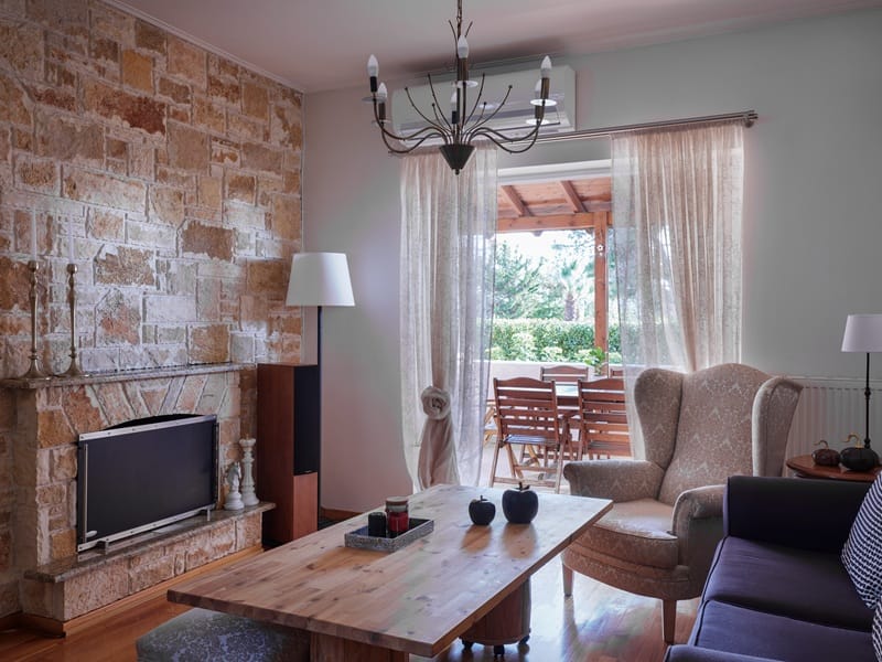 Evi's Voula Home, ,