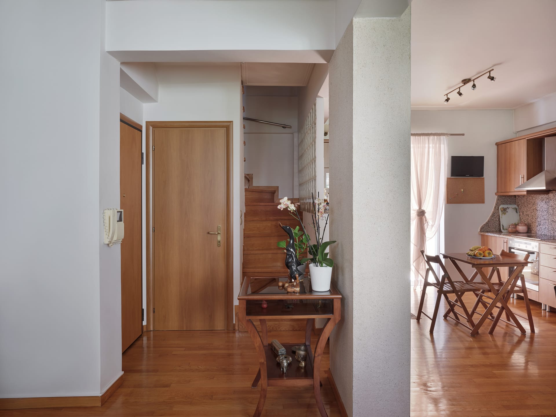Evi's Voula Home, ,