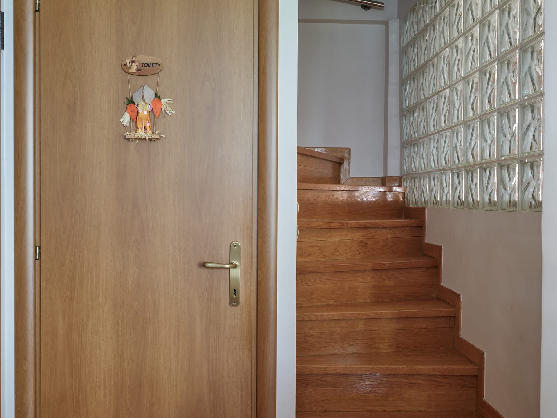Evi's Voula Home, ,
