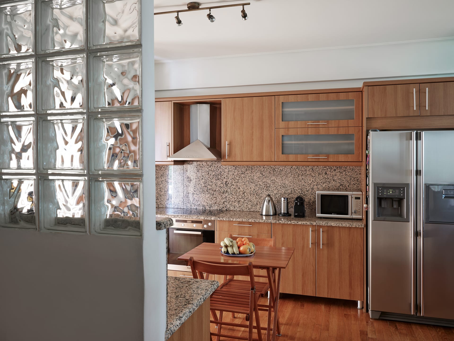 Evi's Voula Home, ,