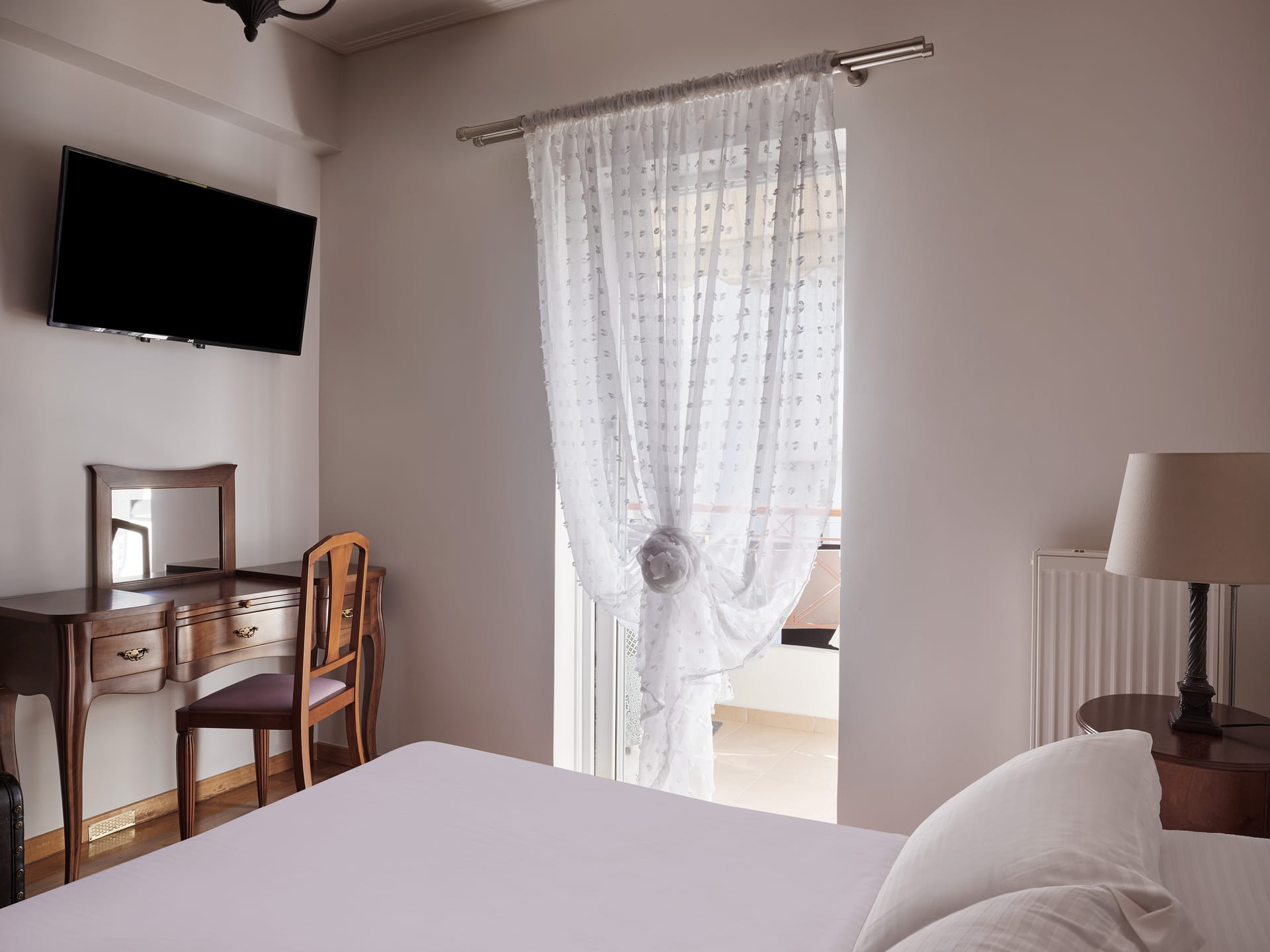 Evi's Voula Home, ,