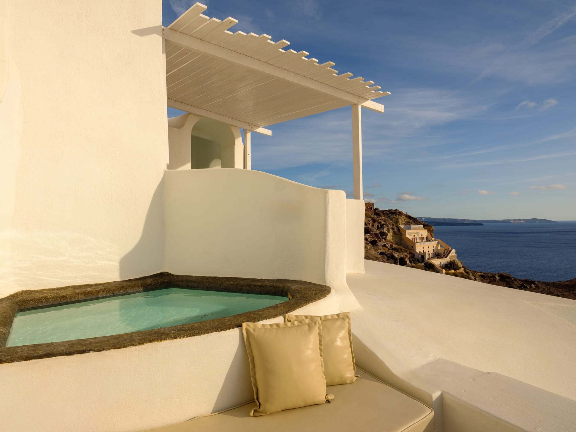 Superior Suite with Private Whirlpool & Caldera View