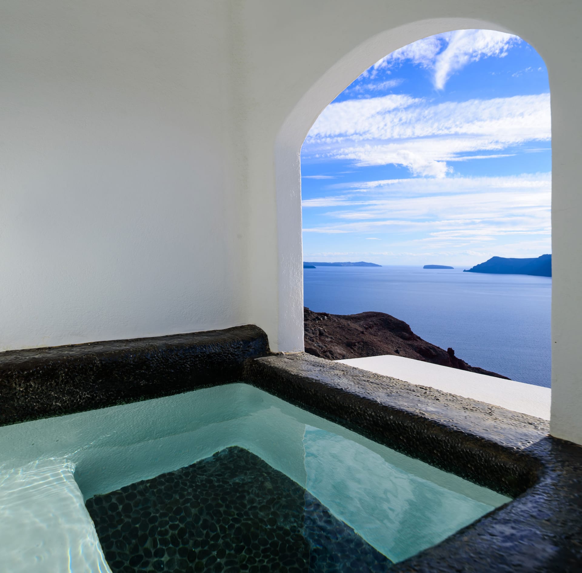 Superior Suite with Private Whirlpool & Caldera View