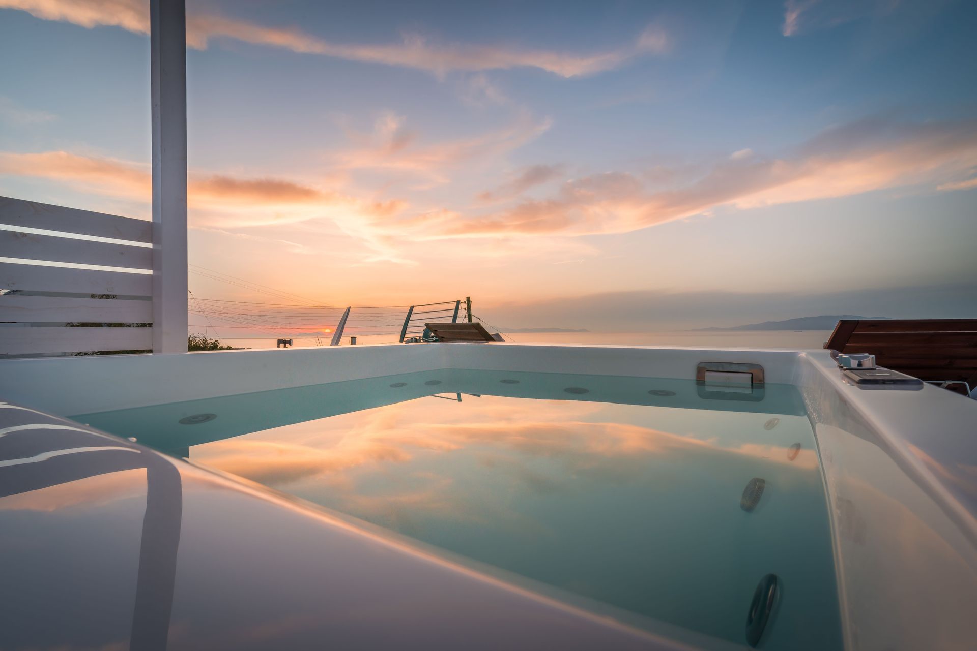 Master Suite with Outdoor Private Heated Tub