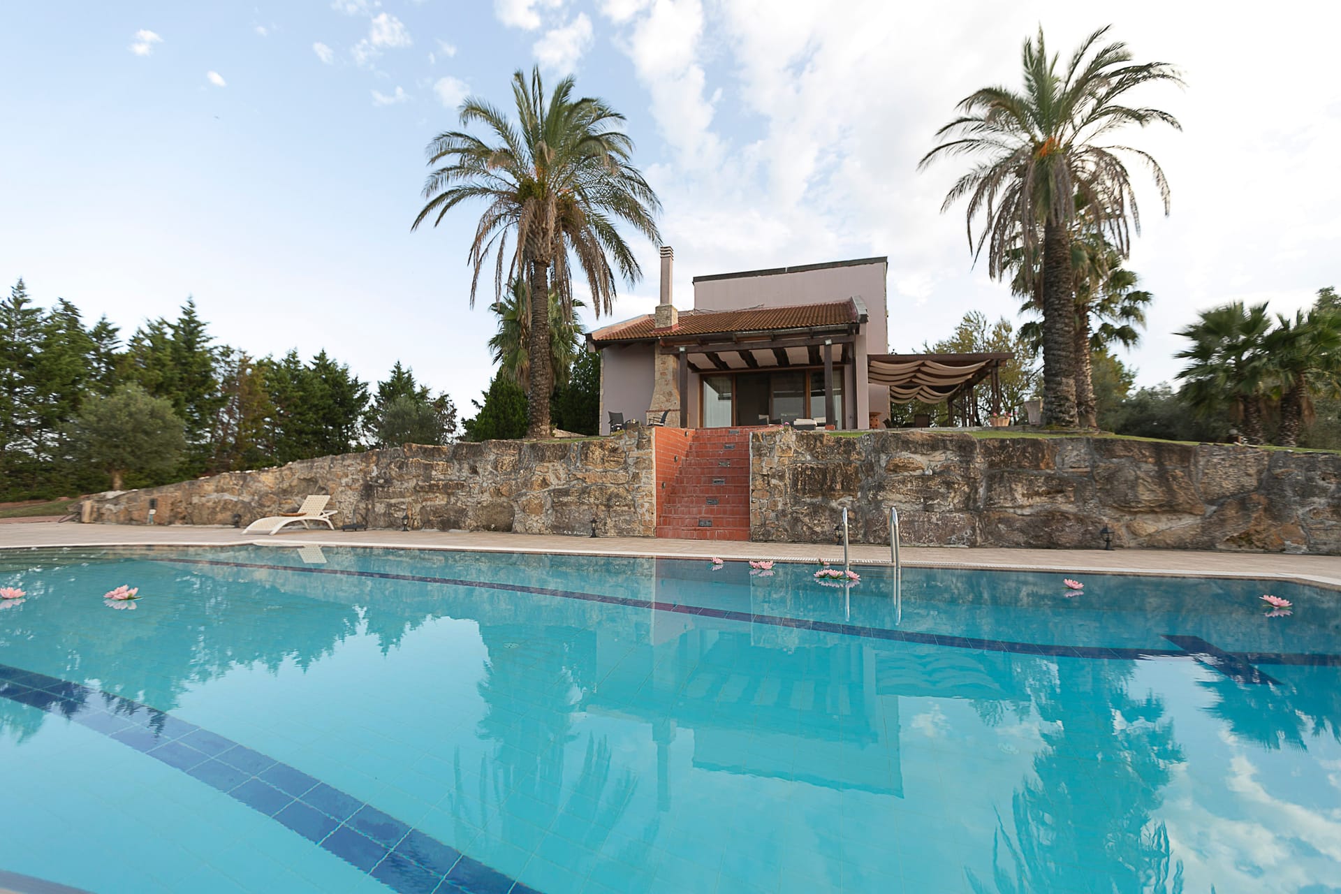 Amaya Pool Villa-Sani