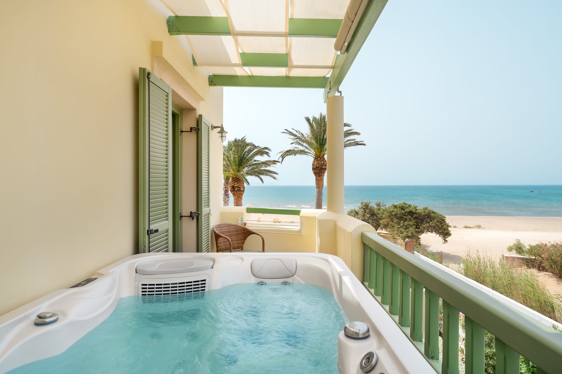 Executive Sea View Suite With Outdoor Jacuzzi