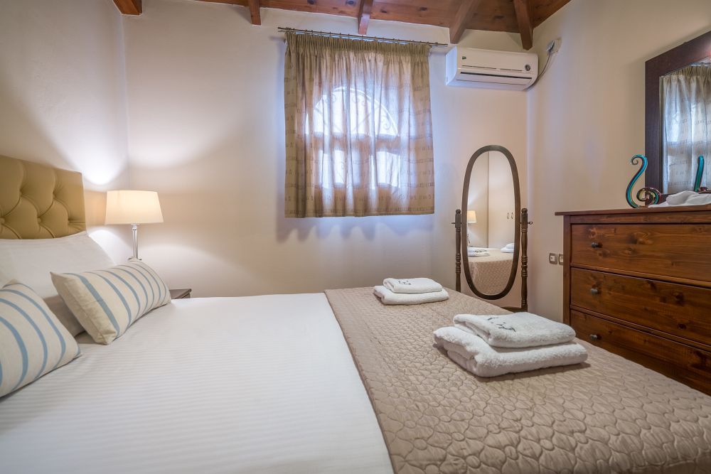 2 bedroom &amp; Guesthouse Villa with Private pool