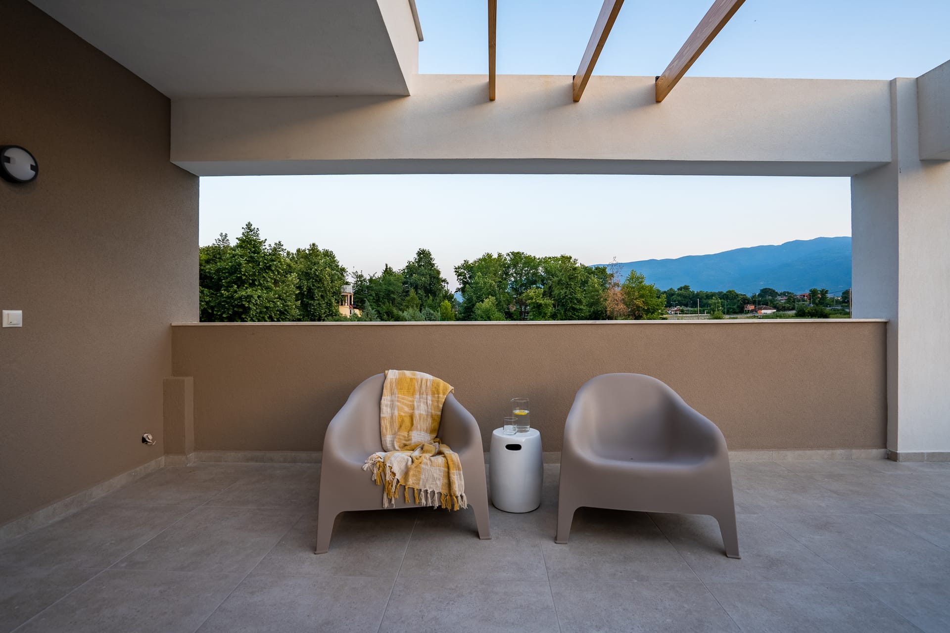 Comfort Triple Room - Mt. Olympus View