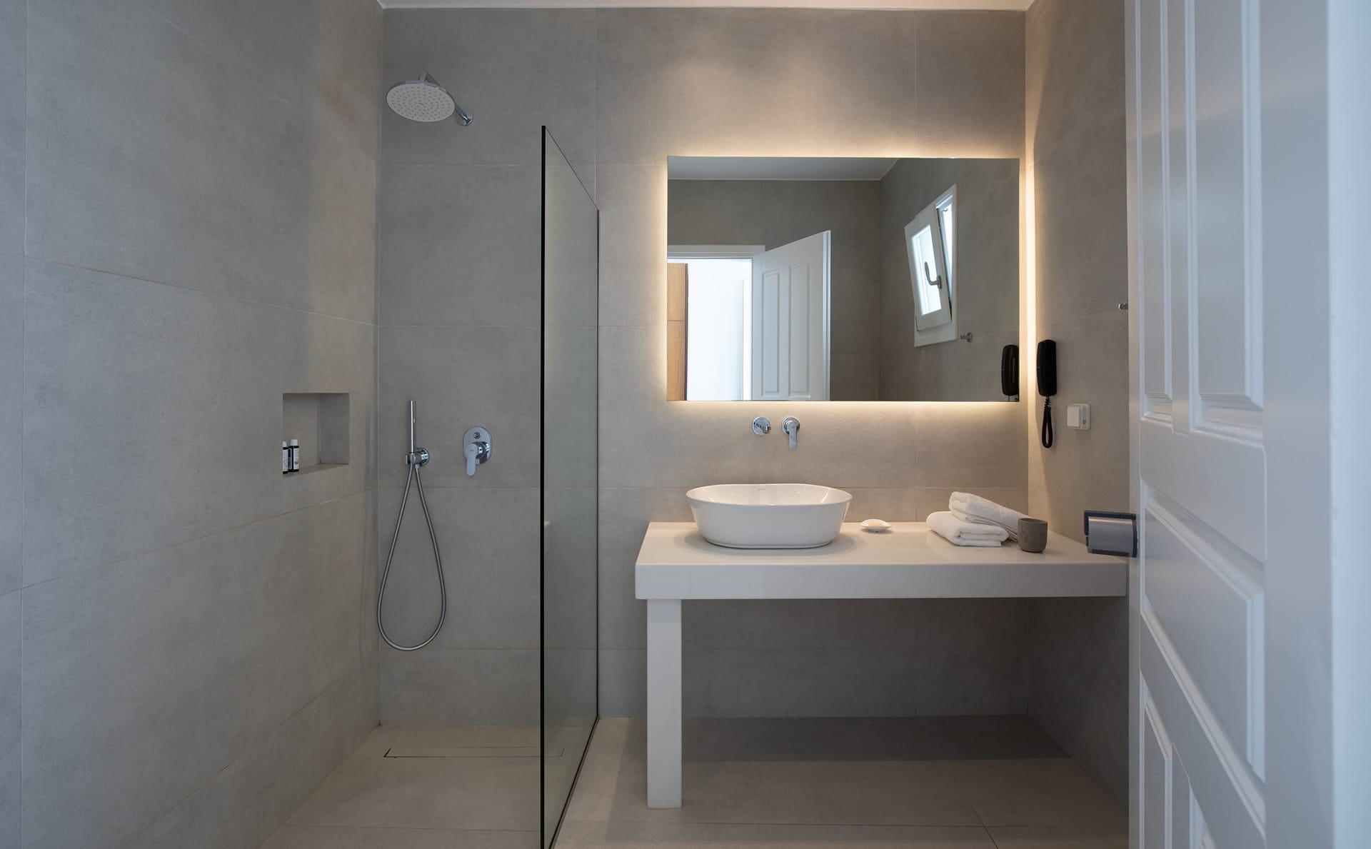 Deluxe Triple Room Side Sea View
