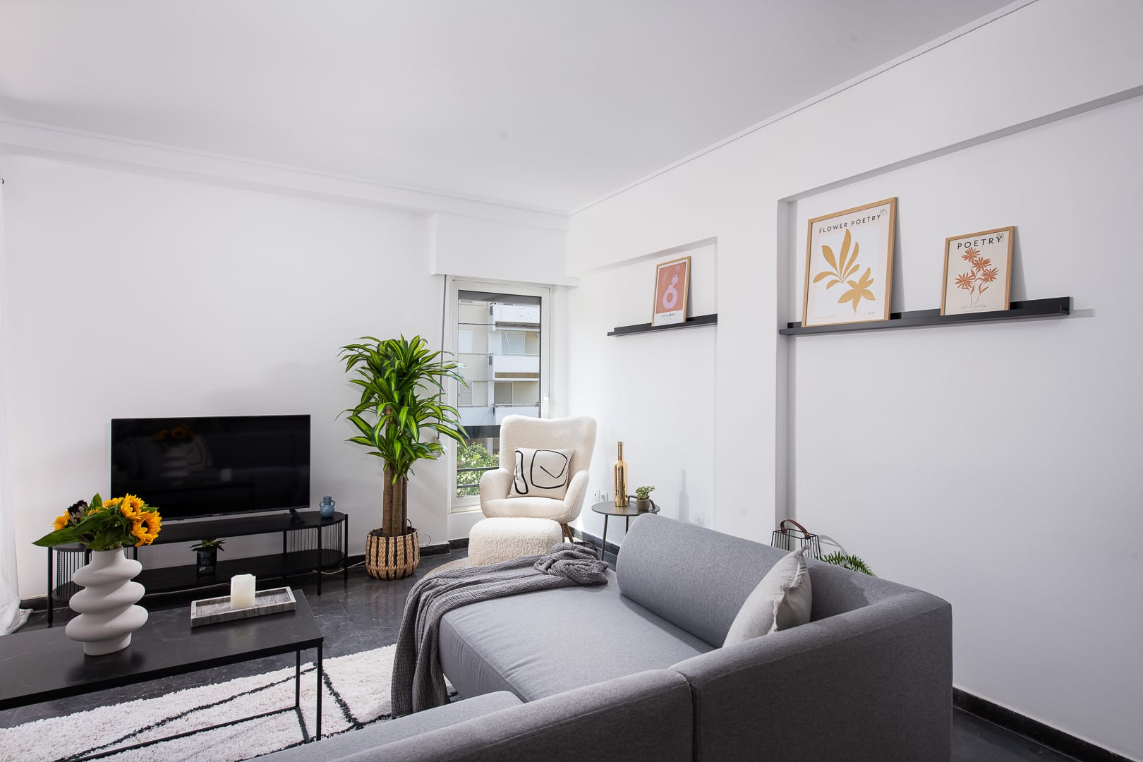 Glyfada First Class Suite