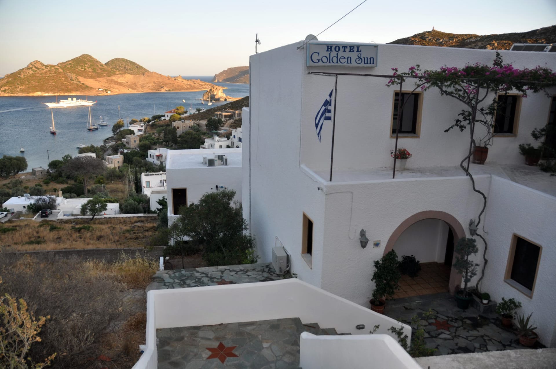 Golden Sun Hotel