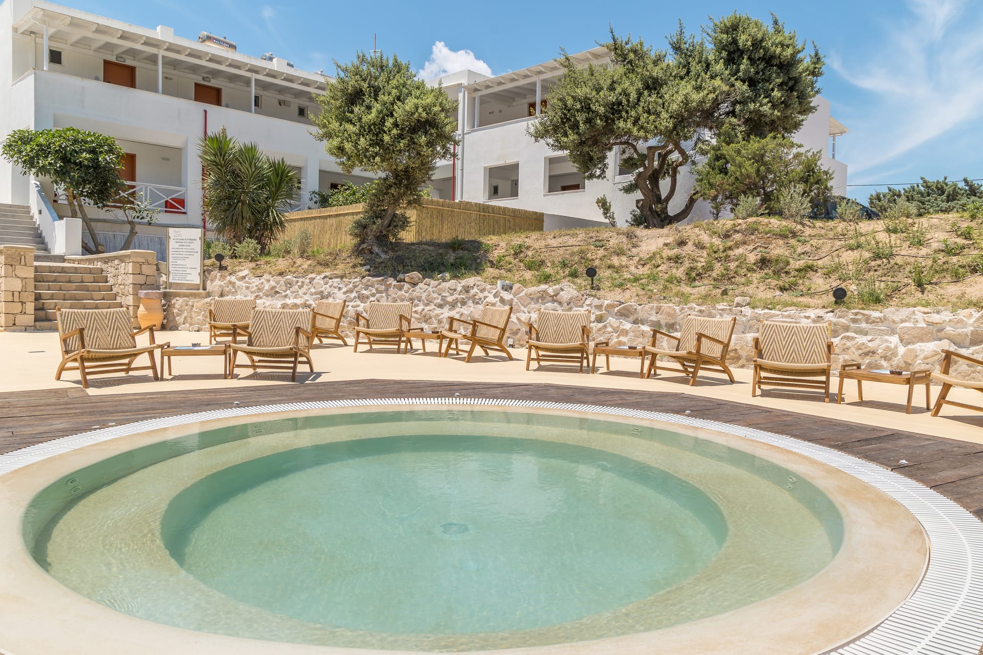 Golden Milos Beach 4 * Golden Milos Beach 4 *