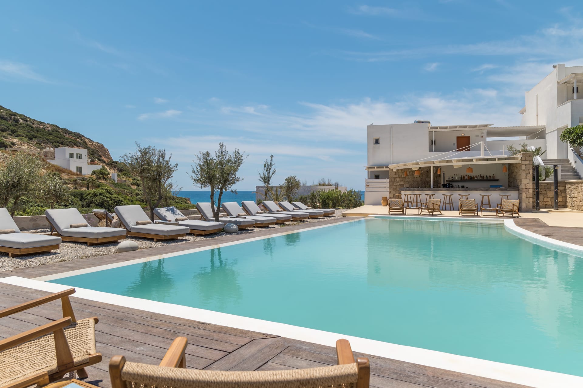 Golden Milos Beach 4 * Golden Milos Beach 4 *
