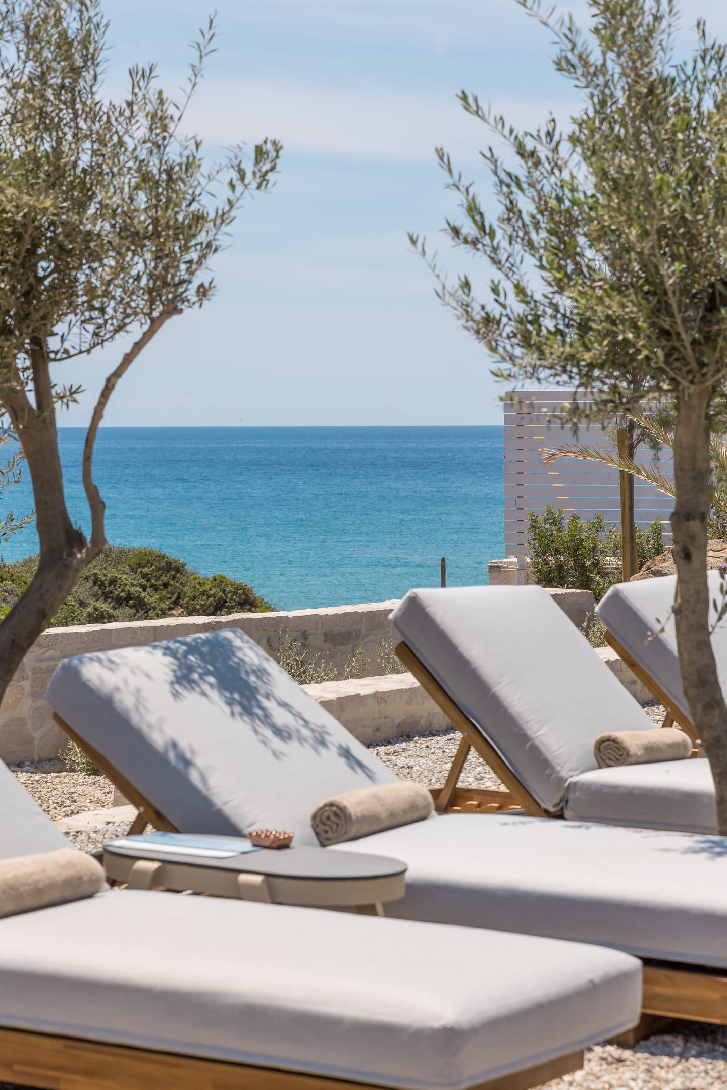 Golden Milos Beach 4 * Golden Milos Beach 4 *