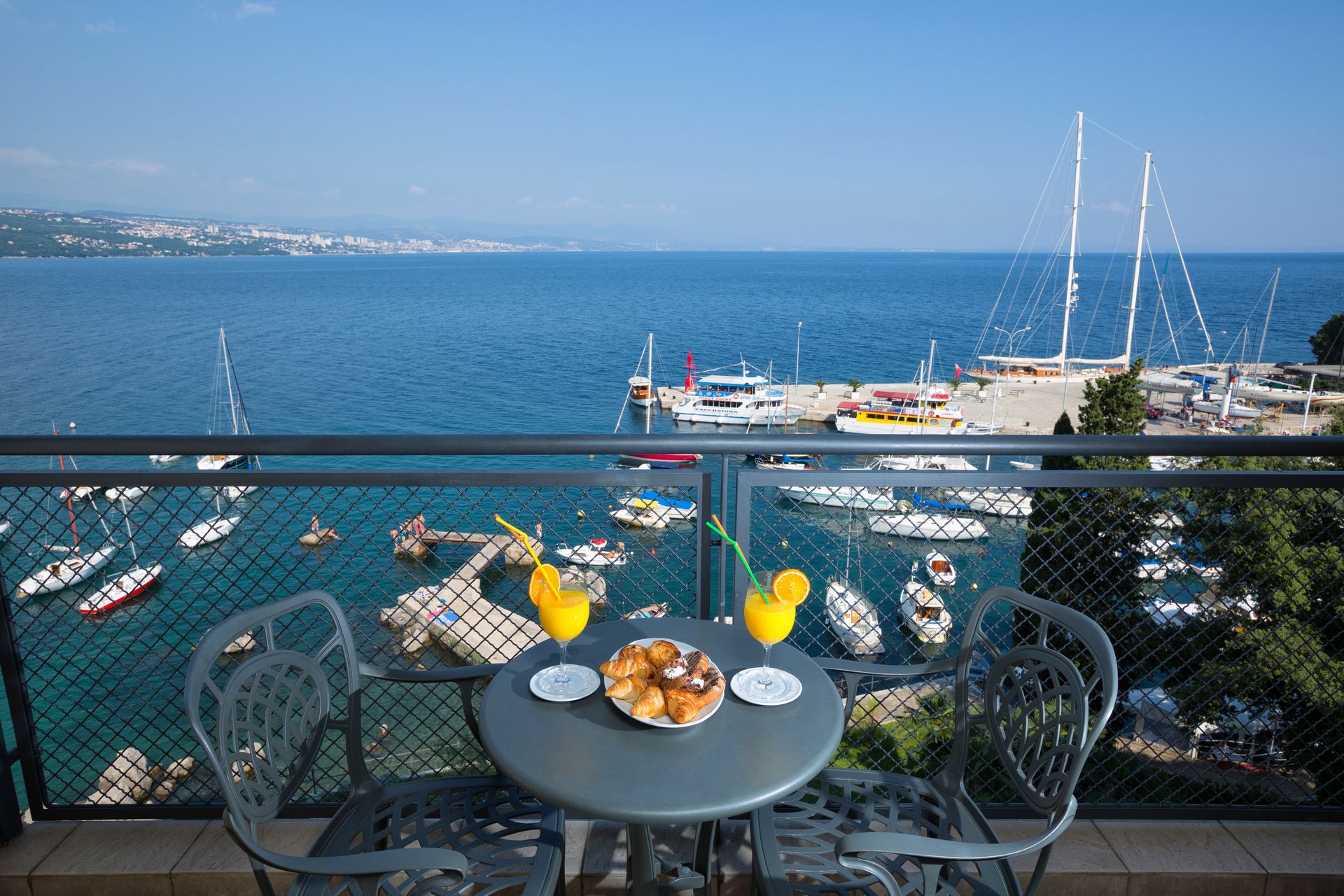 Standard Double/Twin Room Villa Camellia 28m² Courtyard/Garden View-3