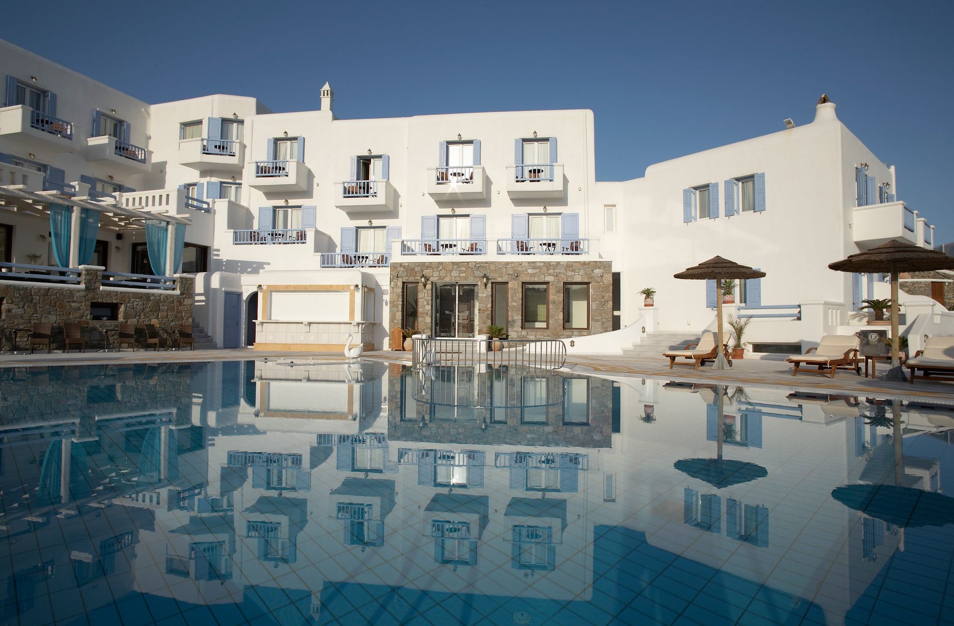 Grand Beach Hotel Mykonos 4 * Grand Beach Hotel Mykonos 4 *
