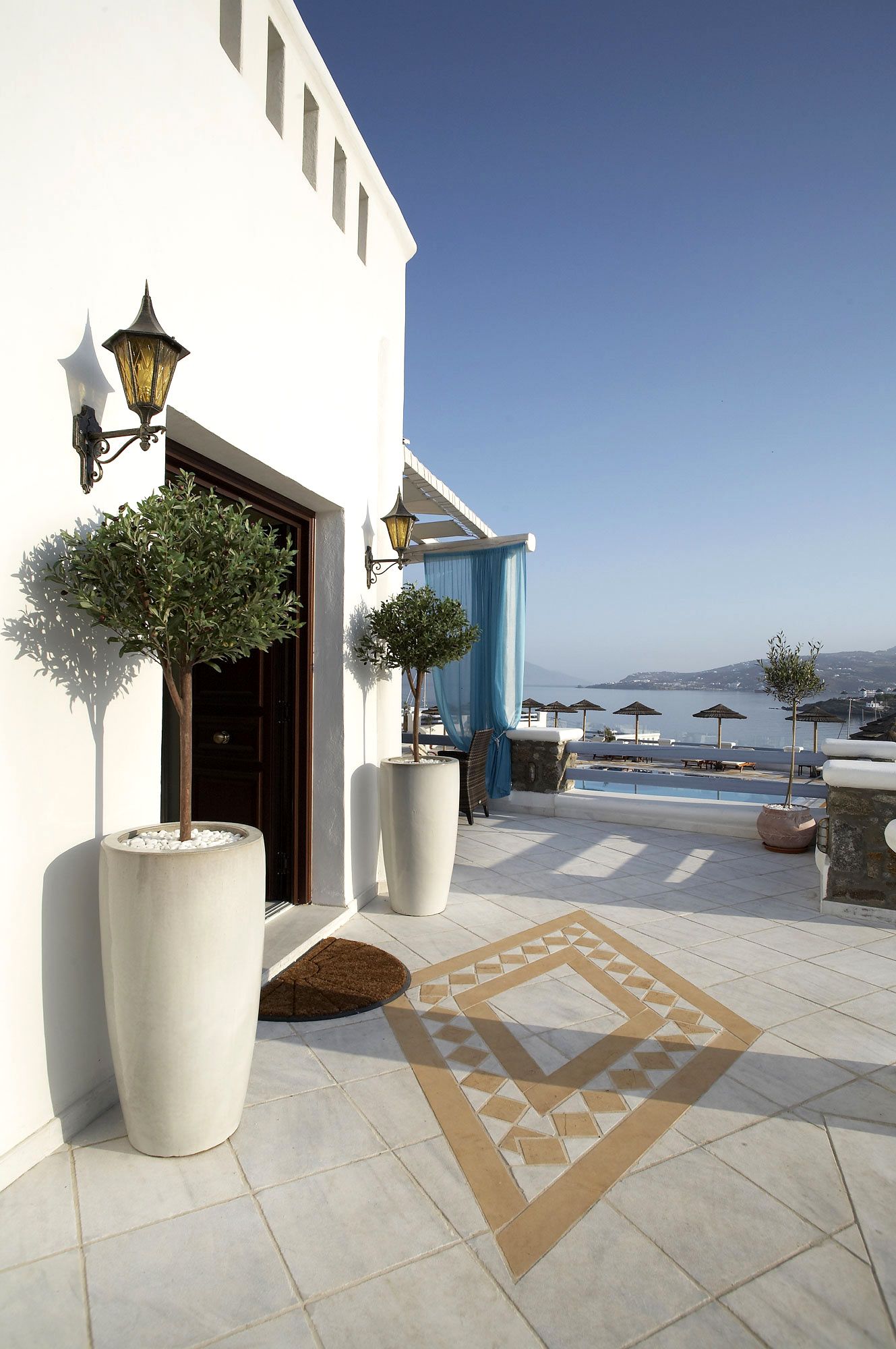 Grand Beach Hotel Mykonos 4 * Grand Beach Hotel Mykonos 4 *