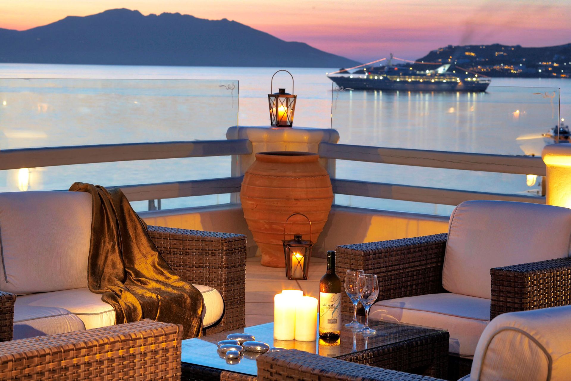 Grand Beach Hotel Mykonos 4 * Grand Beach Hotel Mykonos 4 *