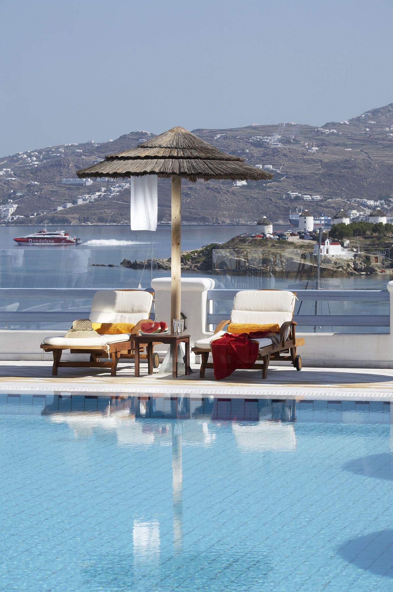 Grand Beach Hotel Mykonos 4 * Grand Beach Hotel Mykonos 4 *