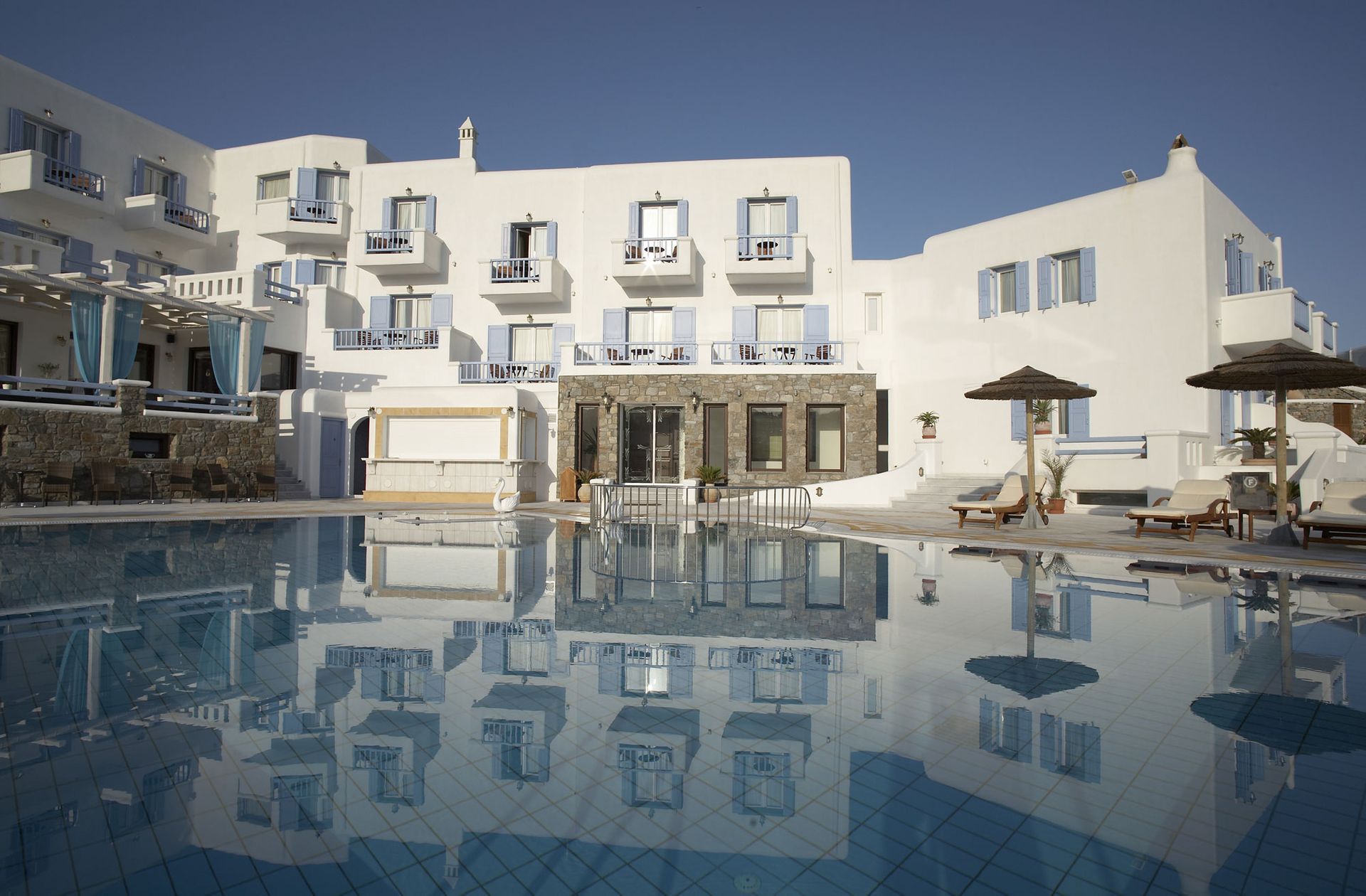 Grand Beach Hotel Mykonos 4 * Grand Beach Hotel Mykonos 4 *