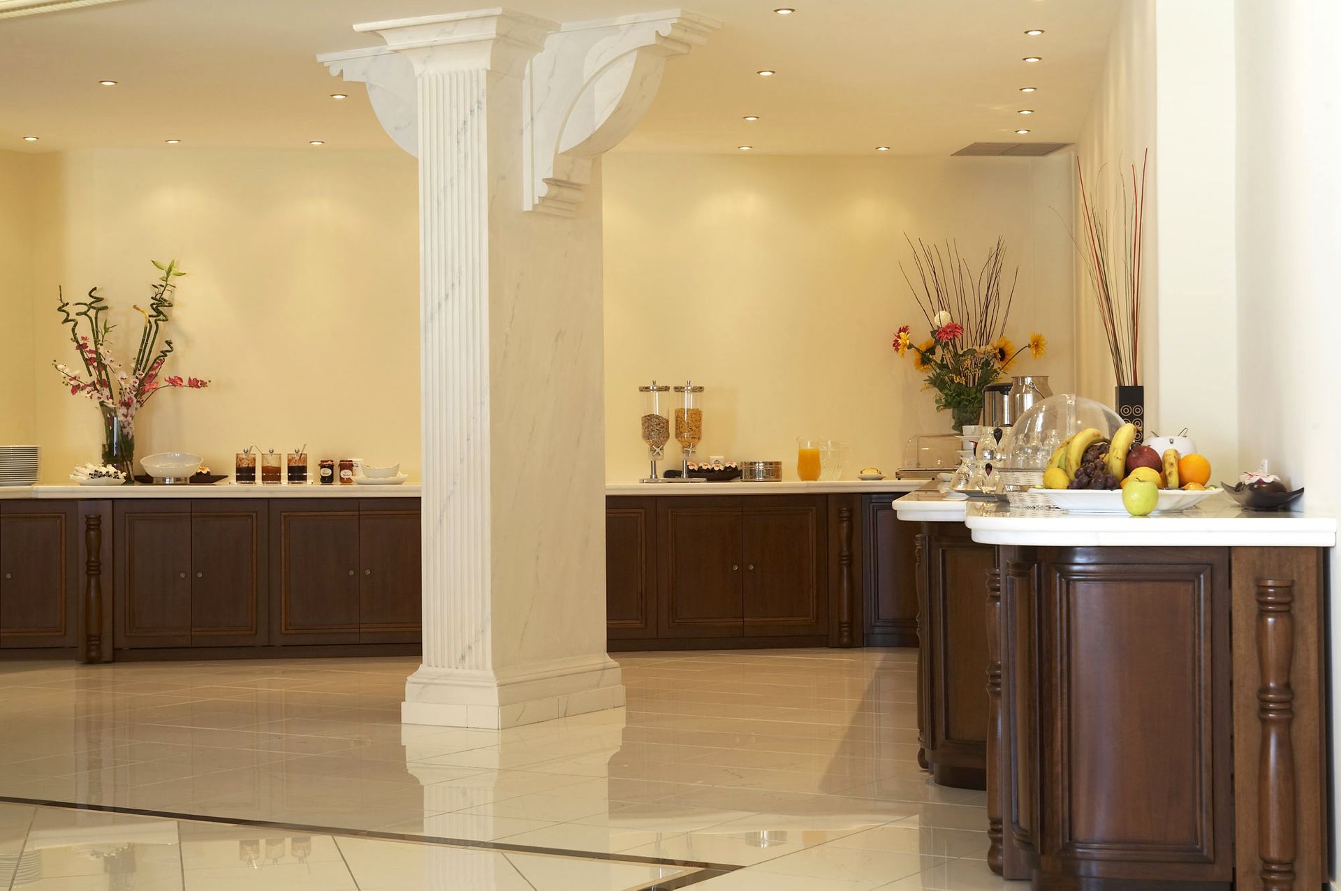 Grand Beach Hotel Mykonos 4 * Grand Beach Hotel Mykonos 4 *