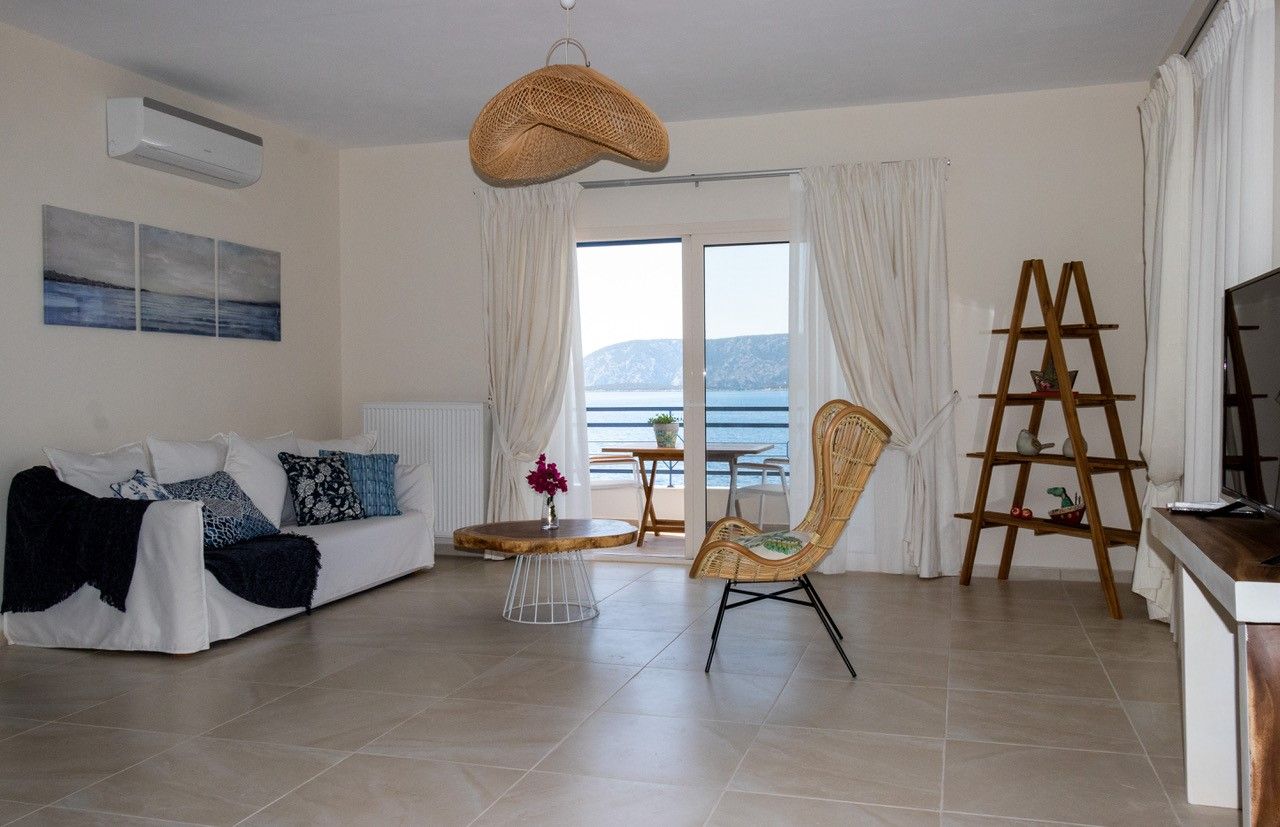 Grand Bleu Apartments & Villas, Ermioni, Grčka — Comfort Sea View Apartment (B3)