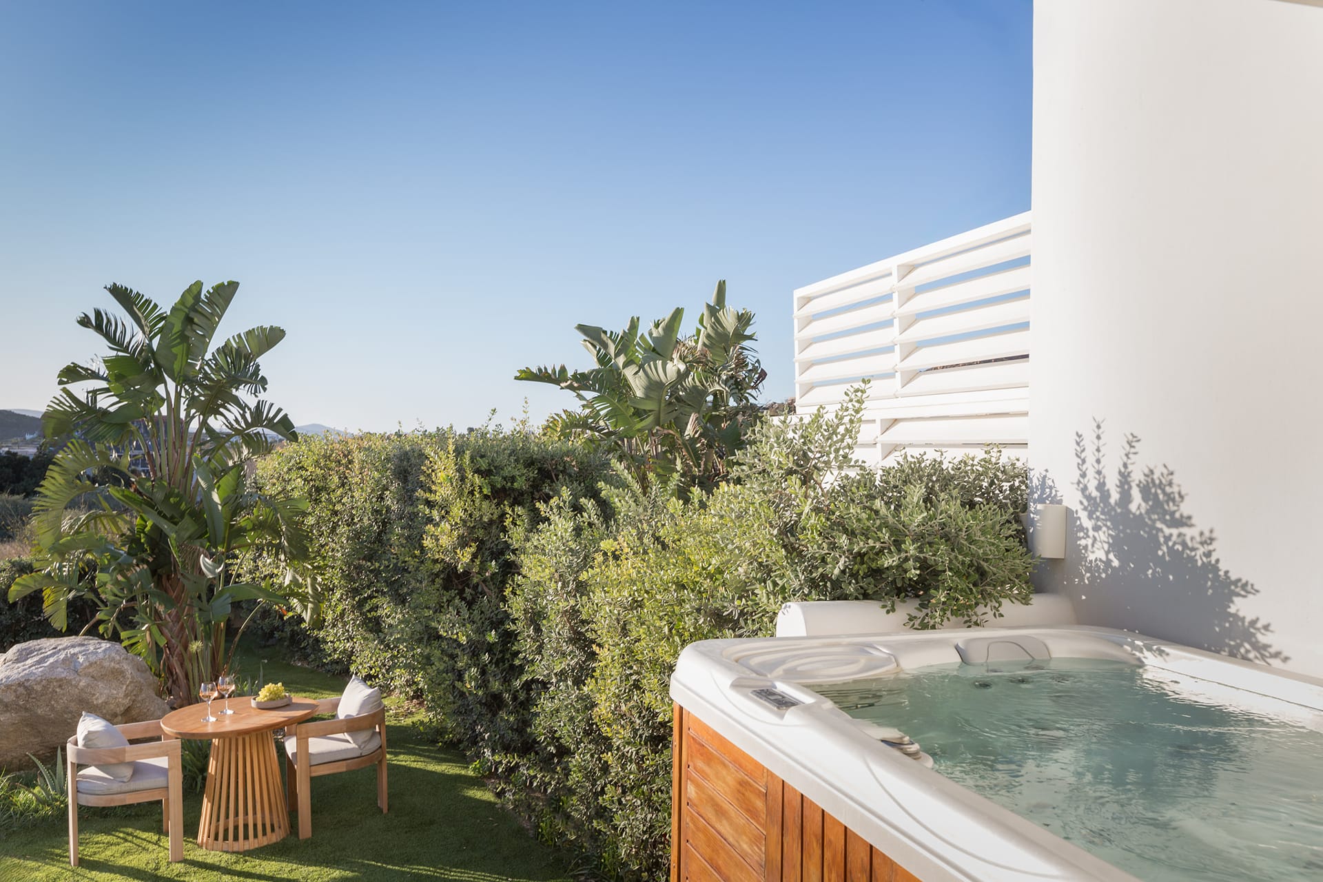 Partial Sea View Room with Private Garden and Outdoor Hot Tub