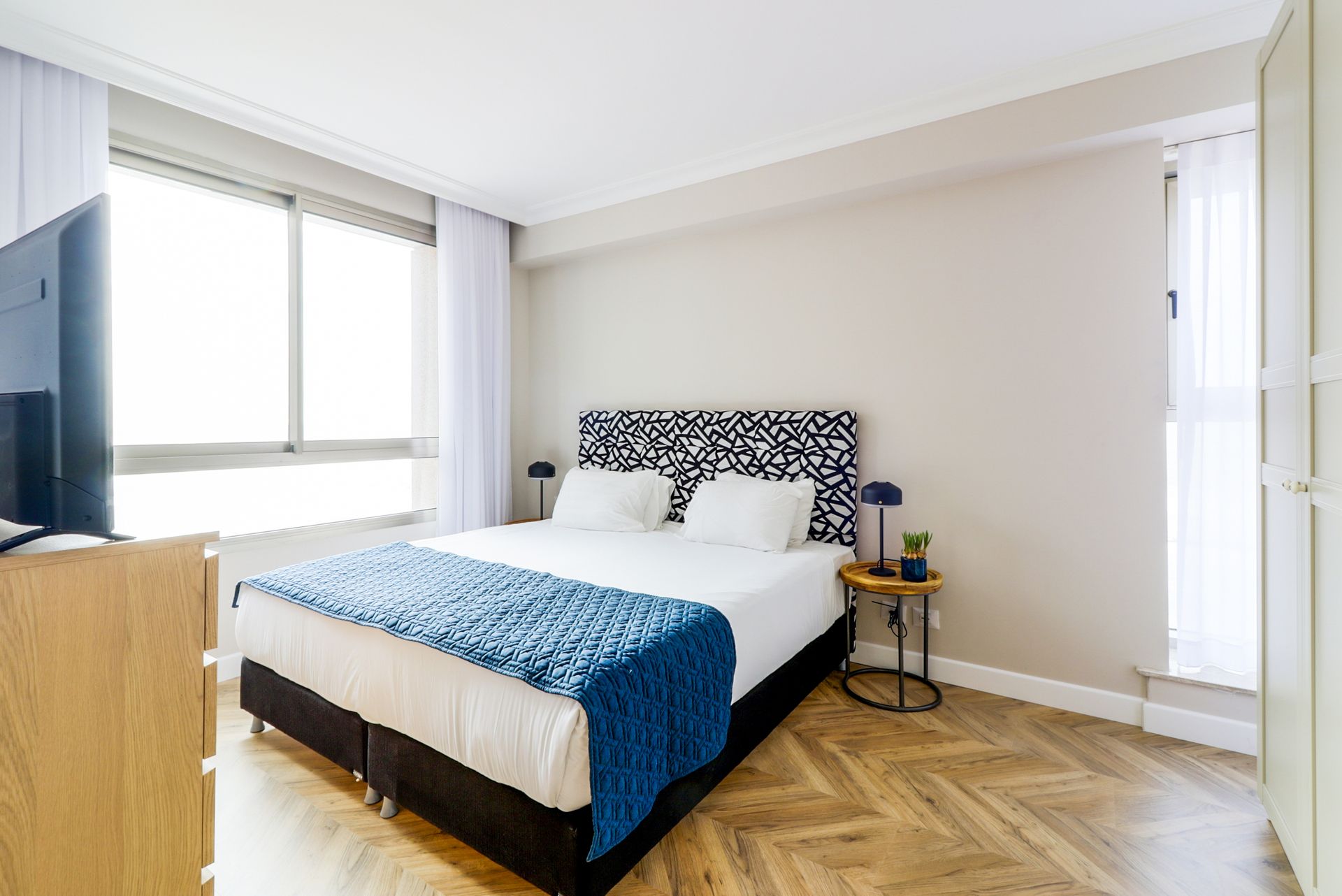 Two Bedroom Sea View Apartment