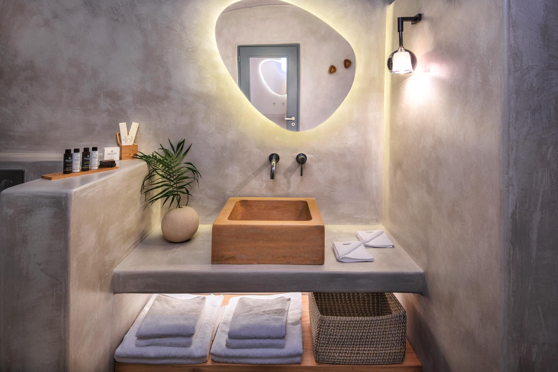 ALKYONE Cave Suite with private pool