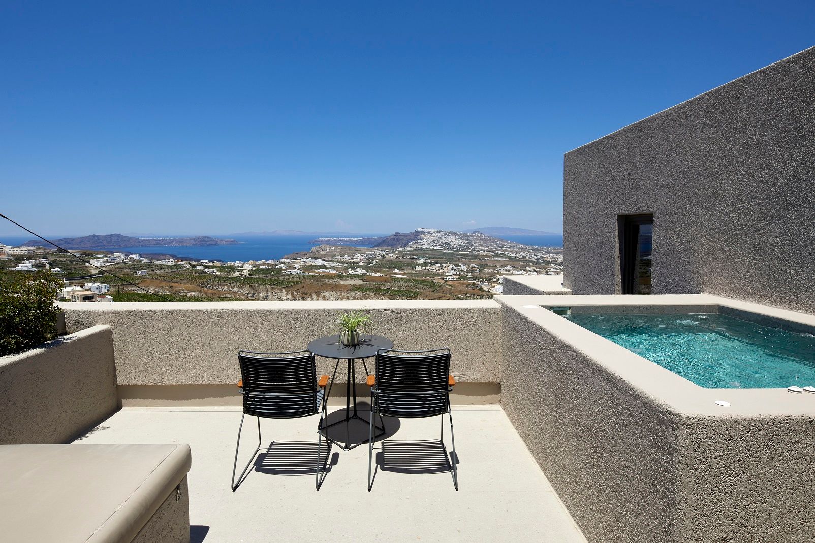EUPHORIA Suite with outdoor Hot Tub