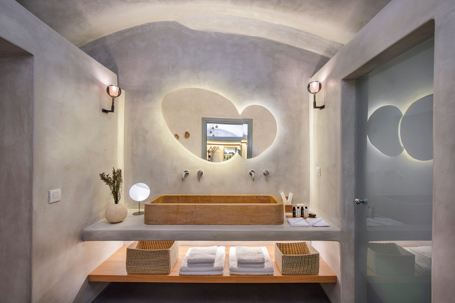 MYTH Cave Suite with private pool