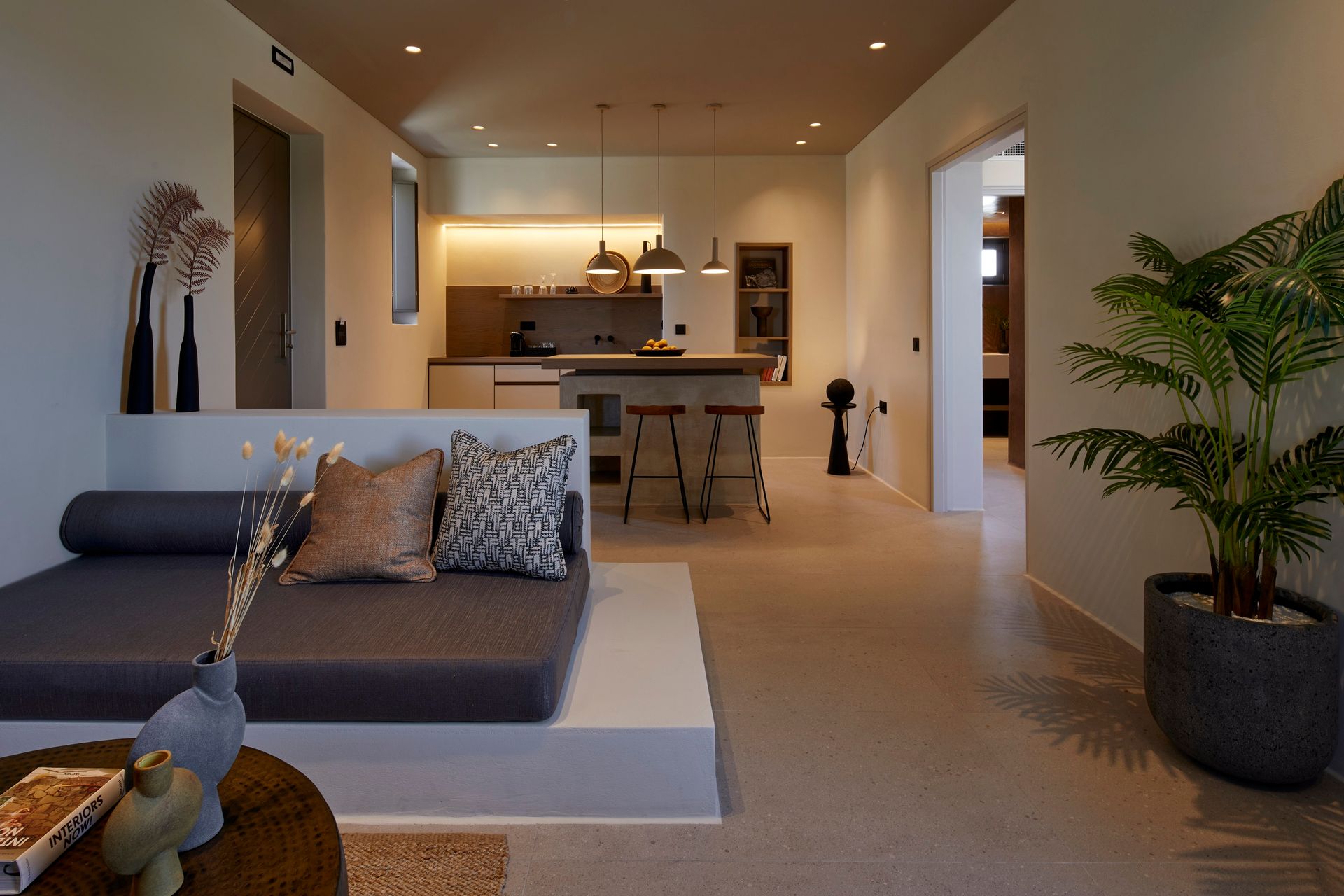 ZENITH Executive Suite with private pool