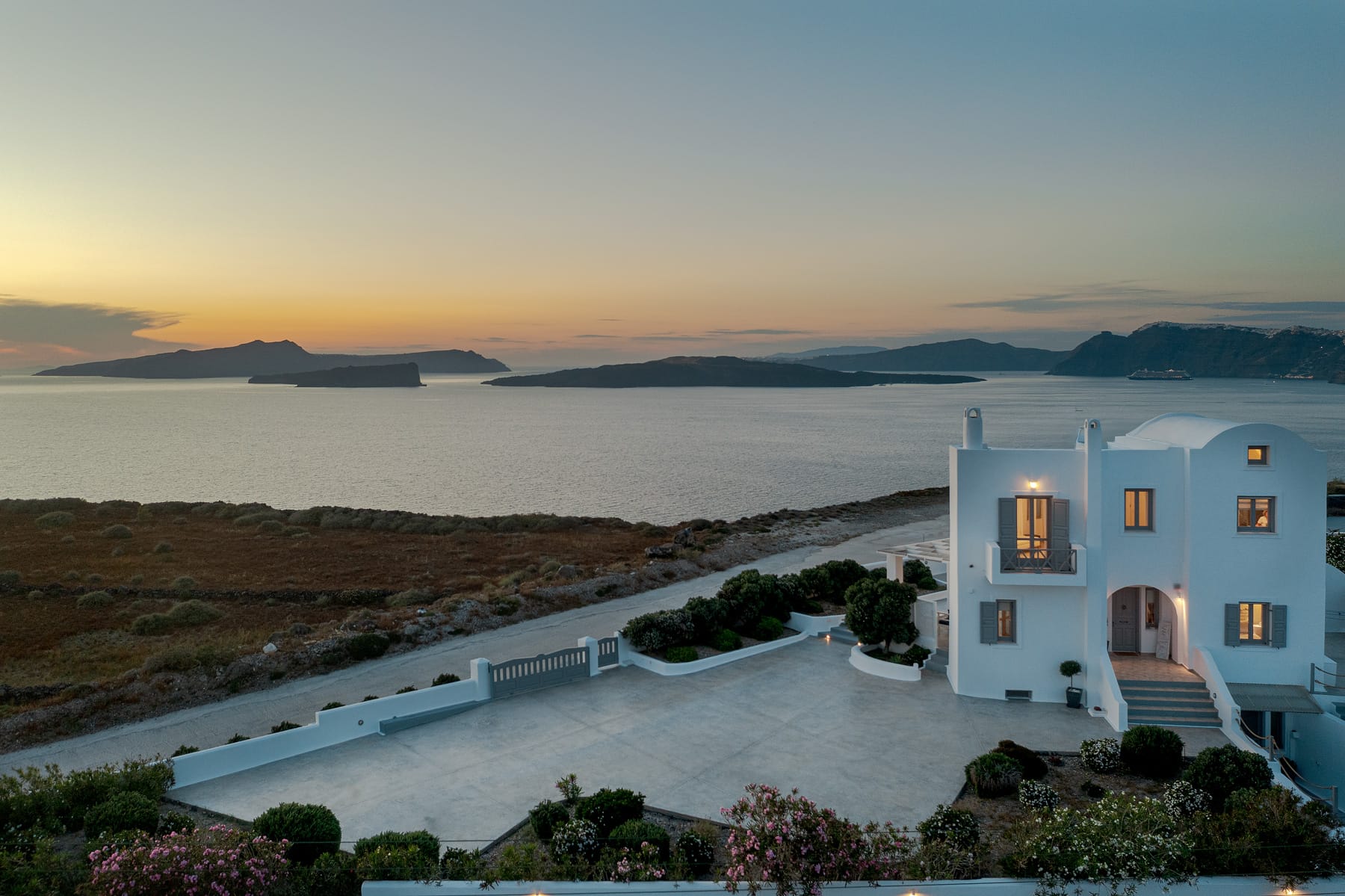 Hemera Holiday Home Villa on Santorini, ,