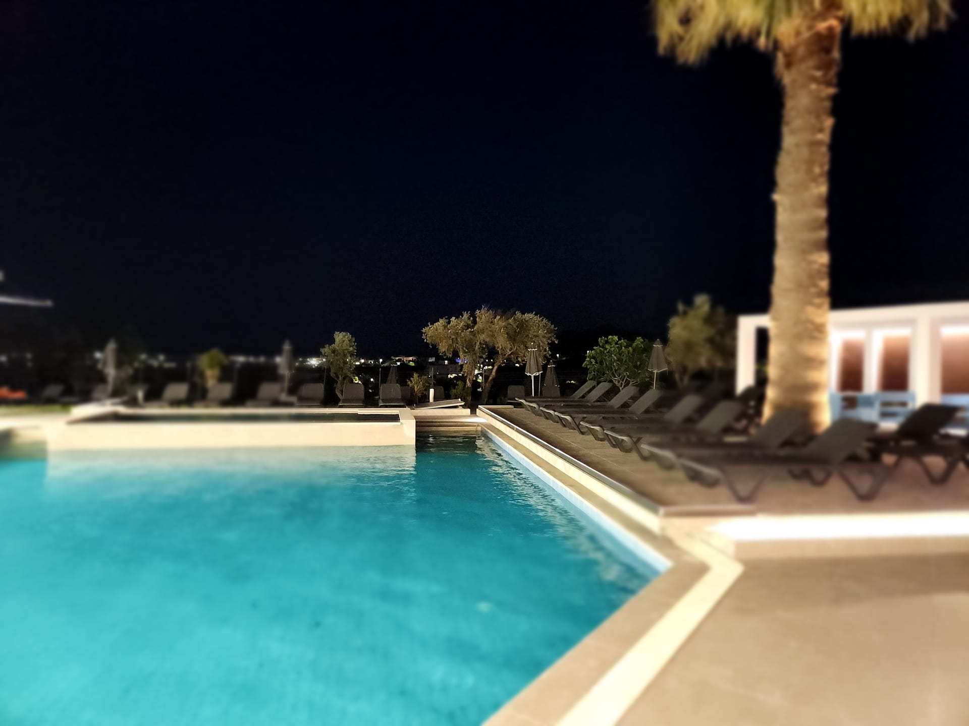 Hillside Studios & Apartments, ,
