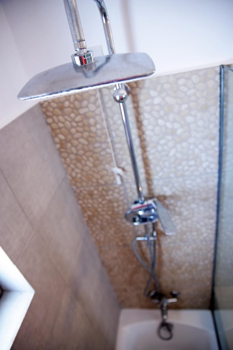 Hillside Studios & Apartments, ,