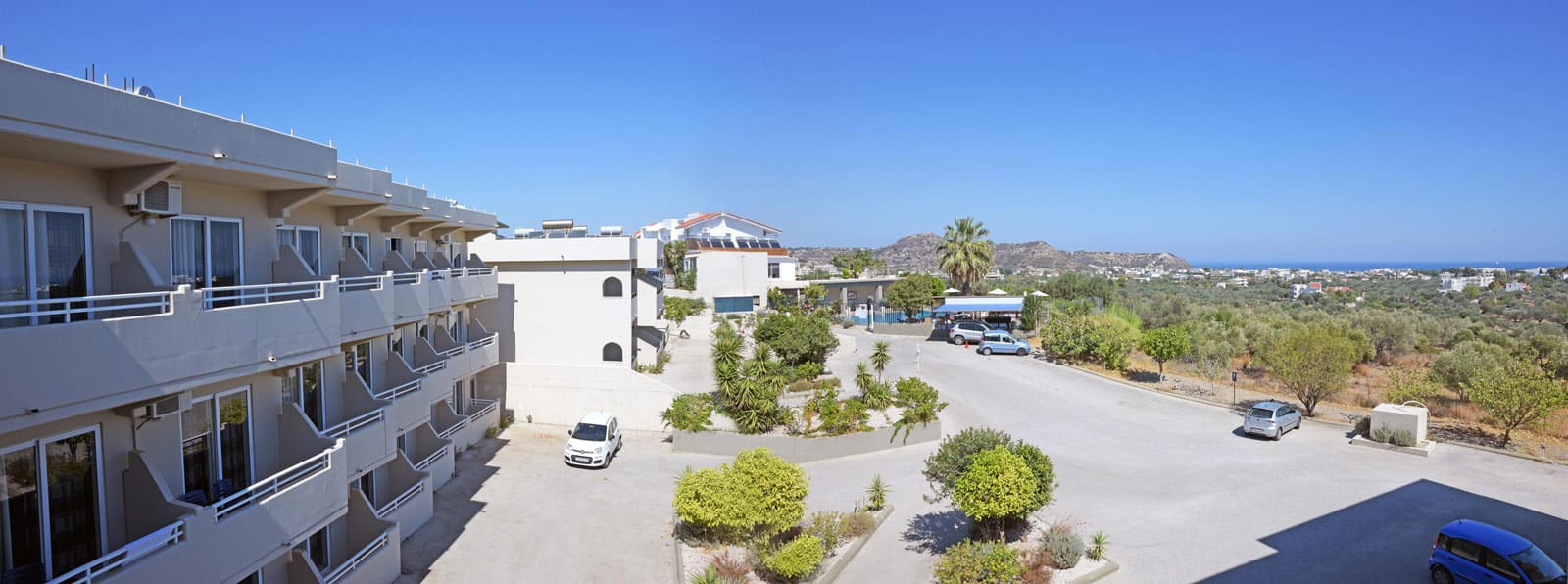 Hillside Studios & Apartments, ,