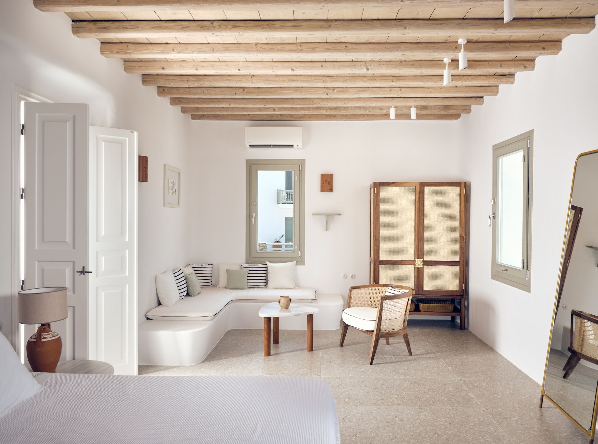 Hilltop Sea View Suite