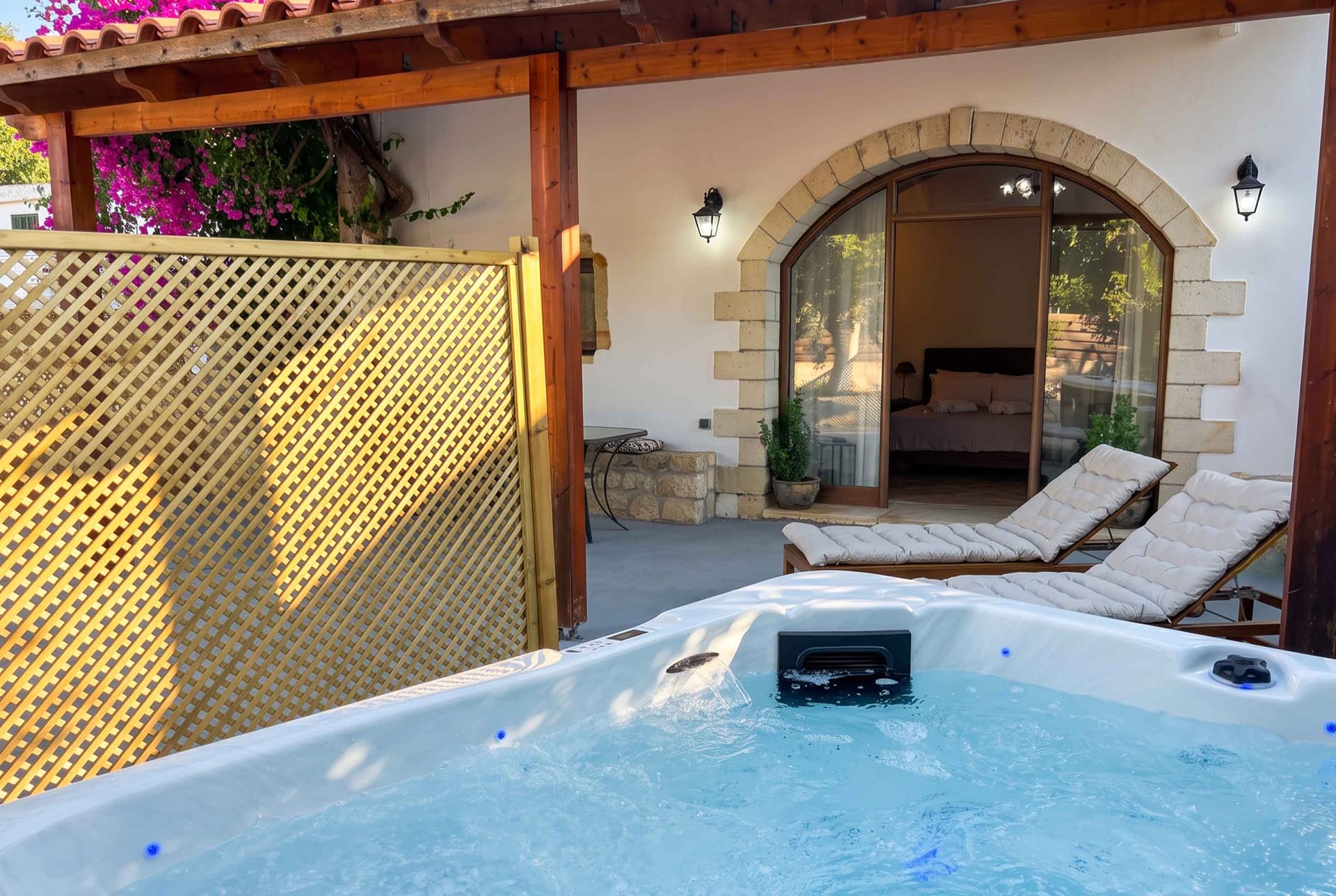 Despina Jacuzzi Studio | Kournas