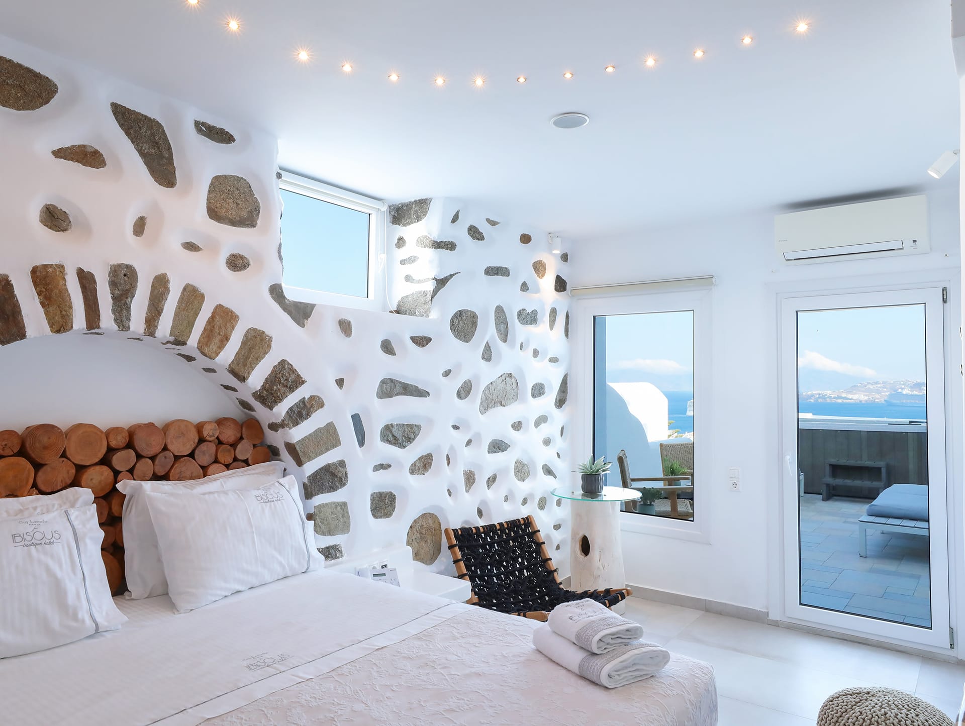 Grand Suite with Outdoor Jacuzzi