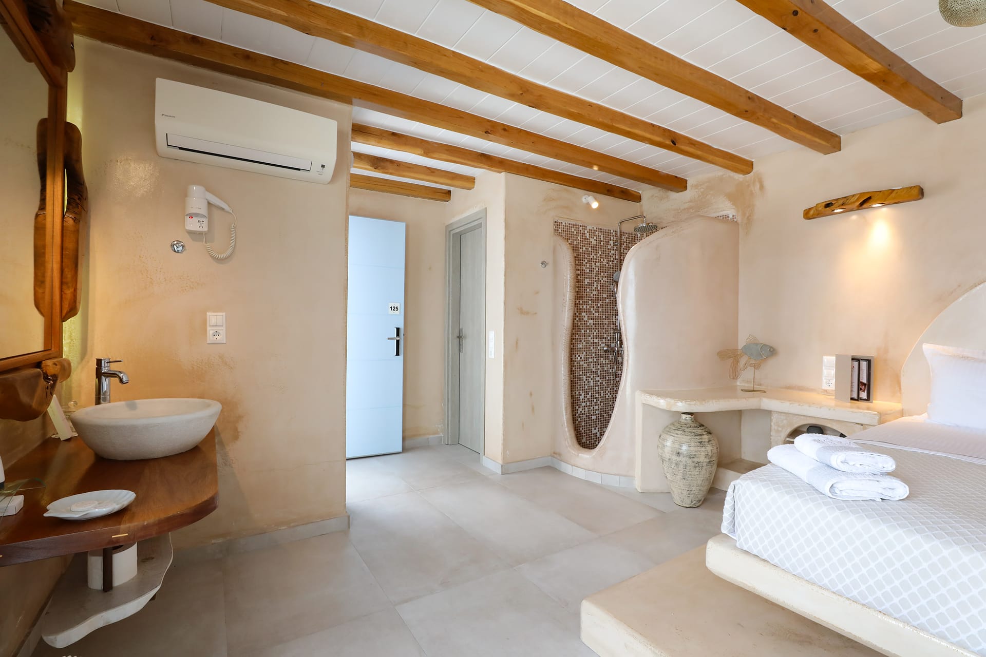 Junior Suite with Outdoor Jacuzzi