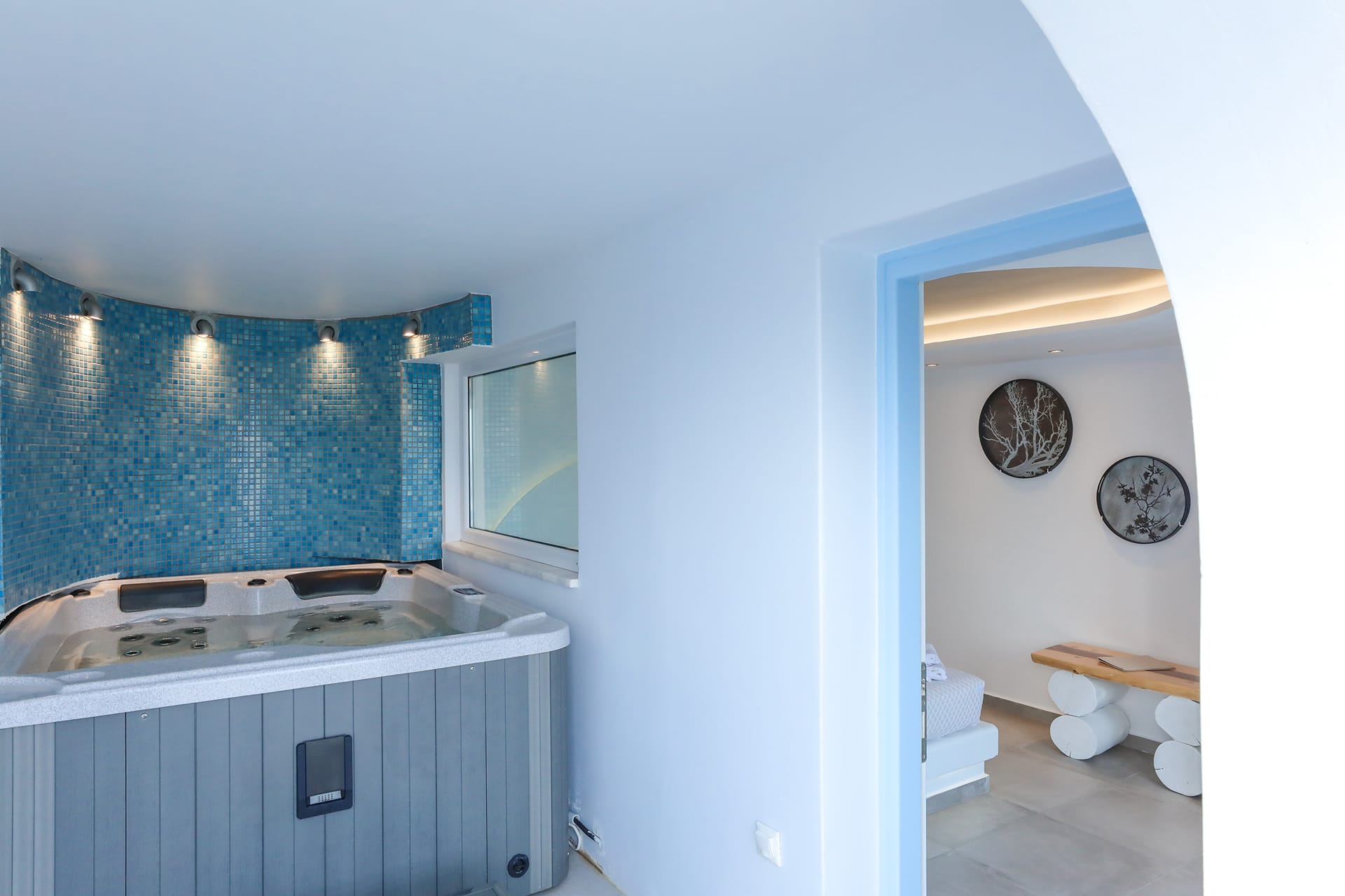 Junior Suite with indoor Jacuzzi