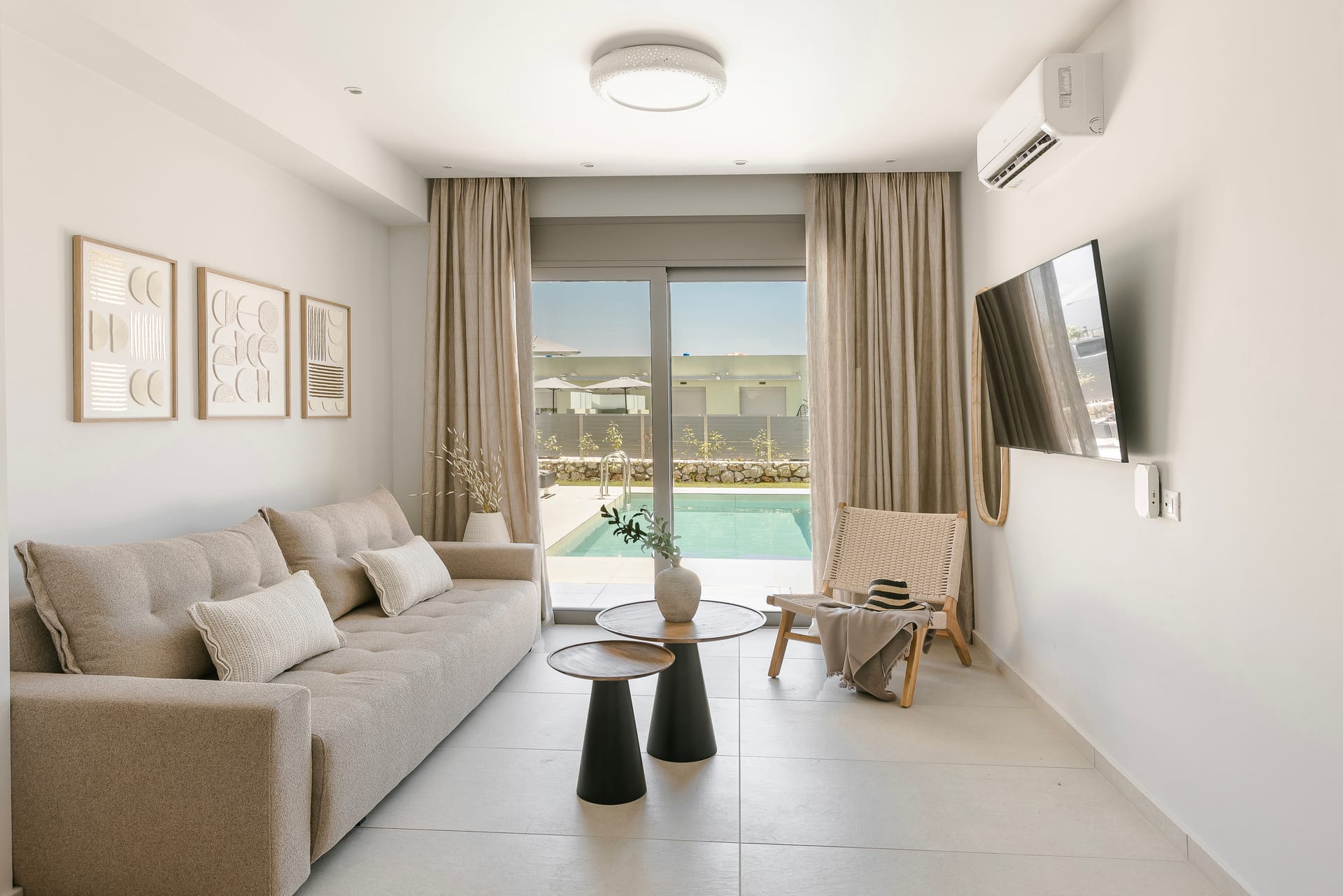Superior Suite with Private Pool photo 3