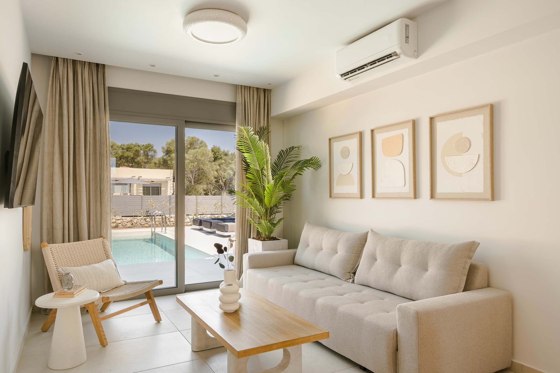 Two Bedroom Suite with Private Pool photo 4