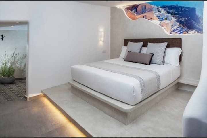 Superior Suite with Outdoor Jacuzzi