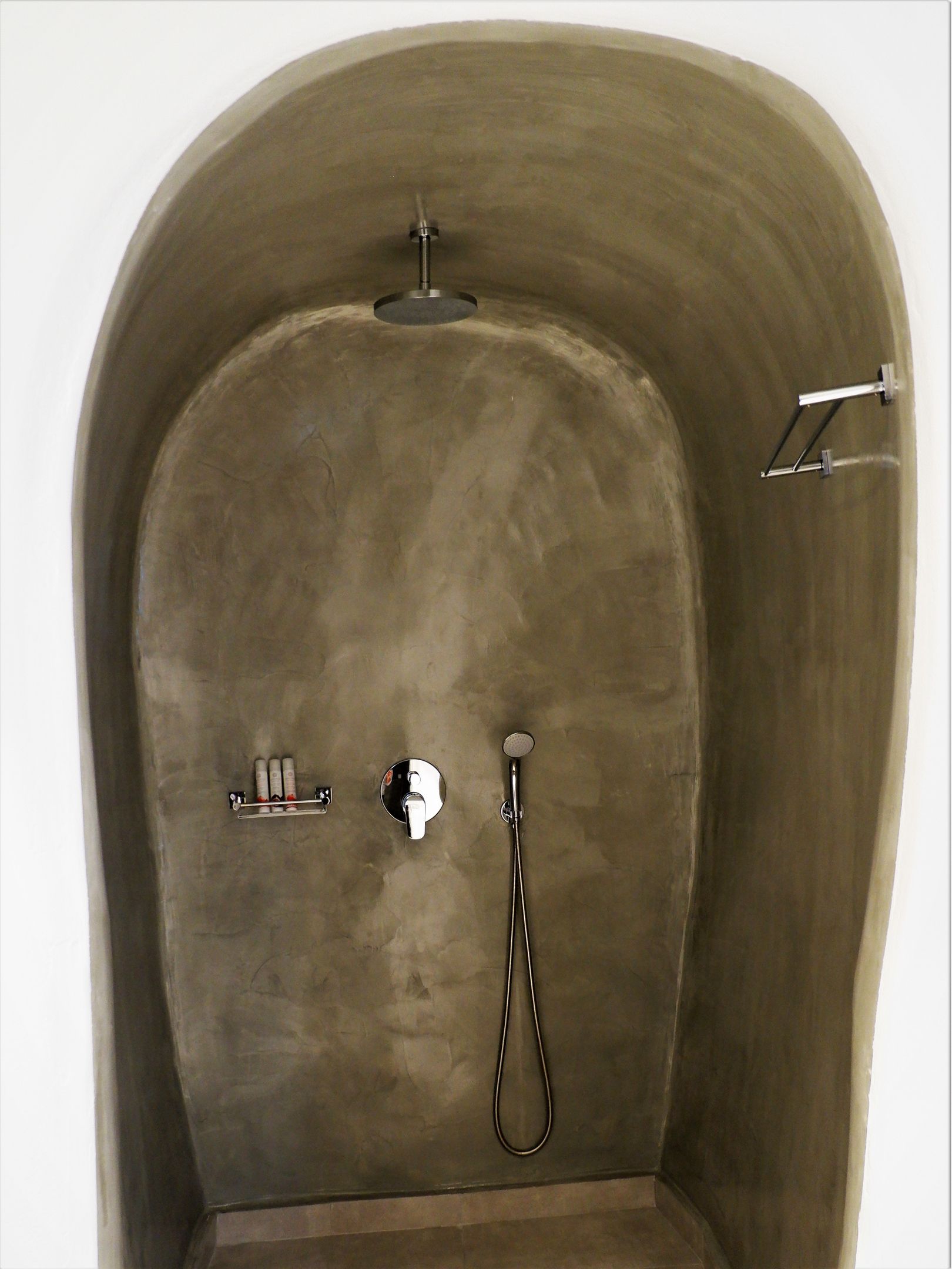 Cave Honeymoon Suite Hot Tub
