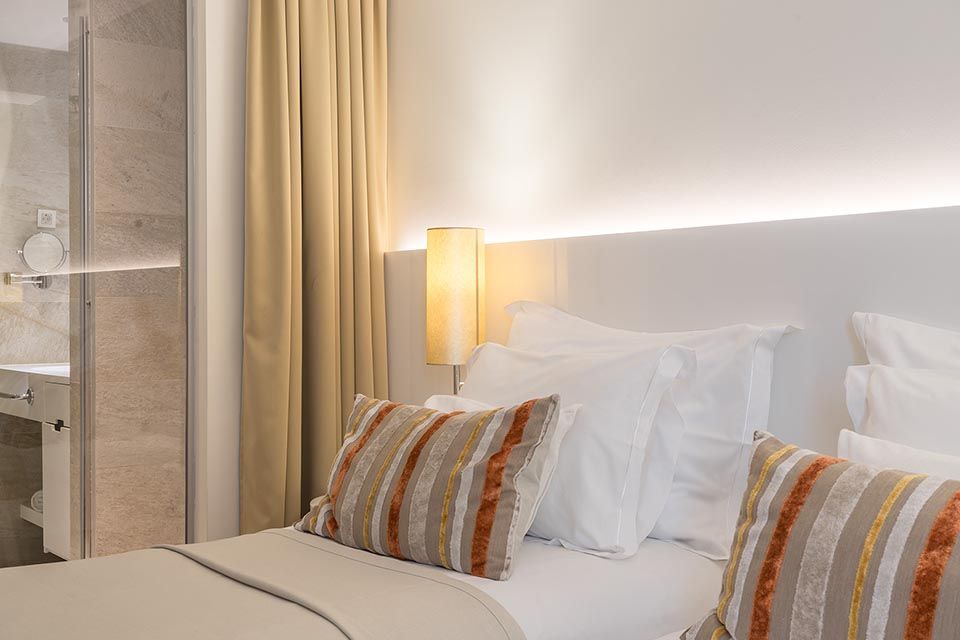 Povezane Dvokrevetne Sobe 45m² Pogled Park sa Francuskim Balkonima-3