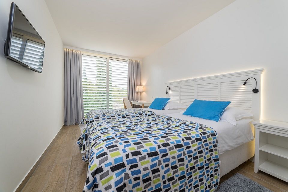 Connected Double Or Twin Rooms 44m² Park View With French Balconies Check Rates Book