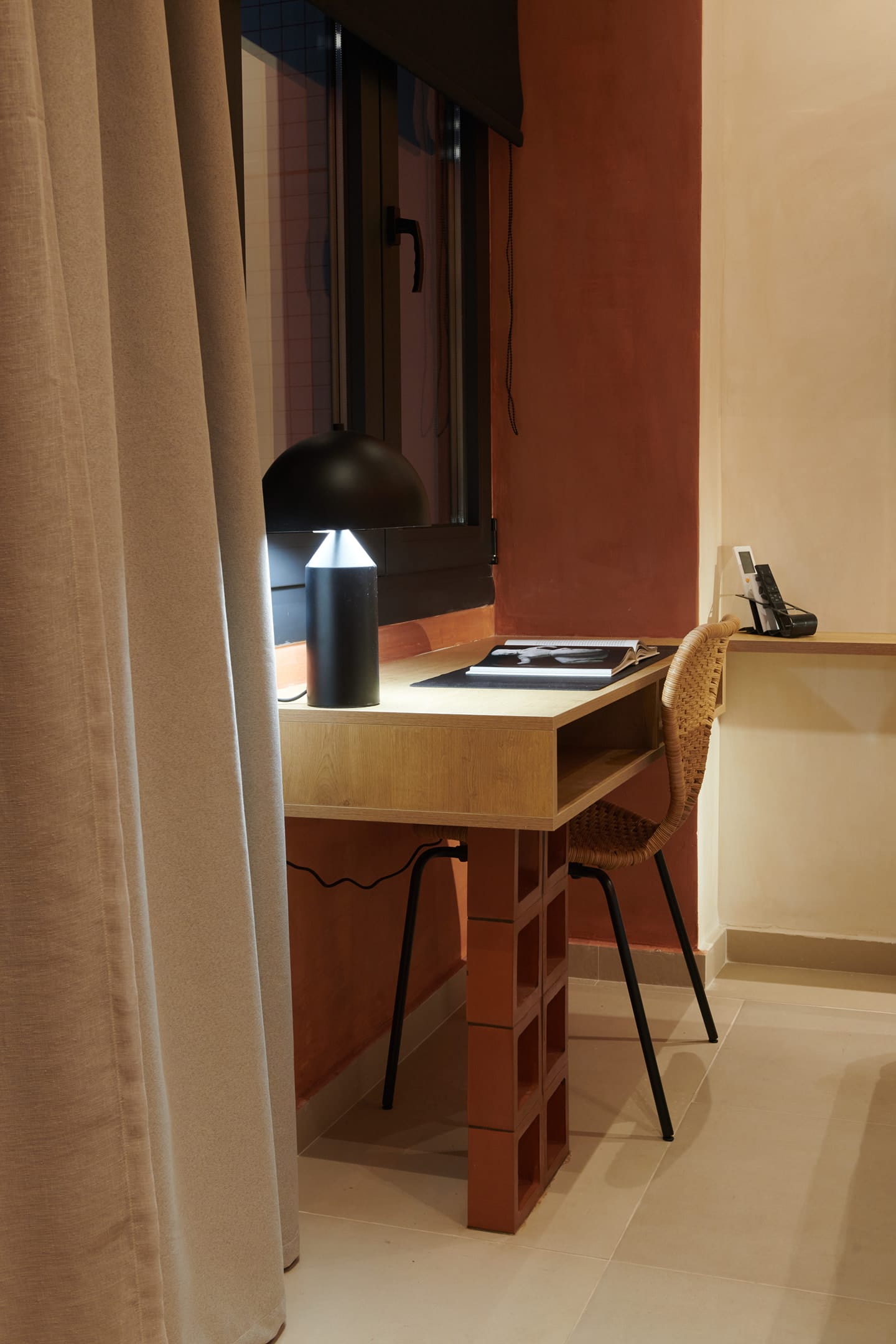 V13-Boho Suite (in Veranzerou Str. 13)